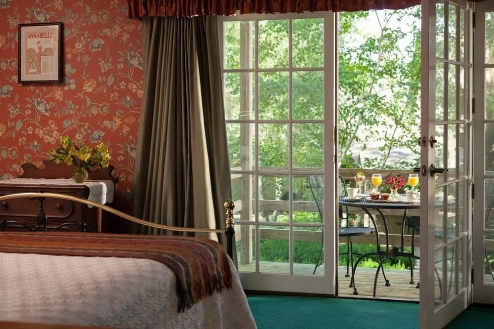 Chesterfield Inn エクステリア 写真