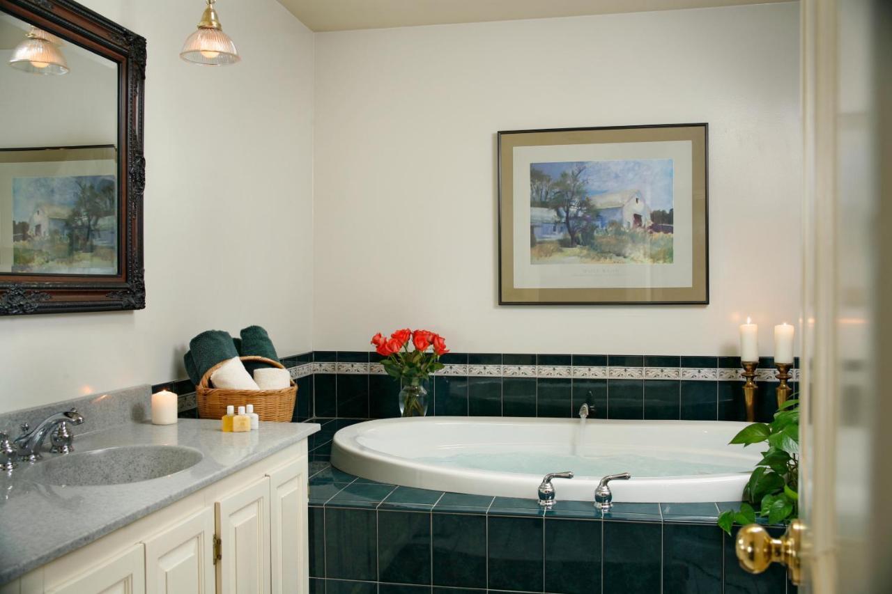 Chesterfield Inn エクステリア 写真